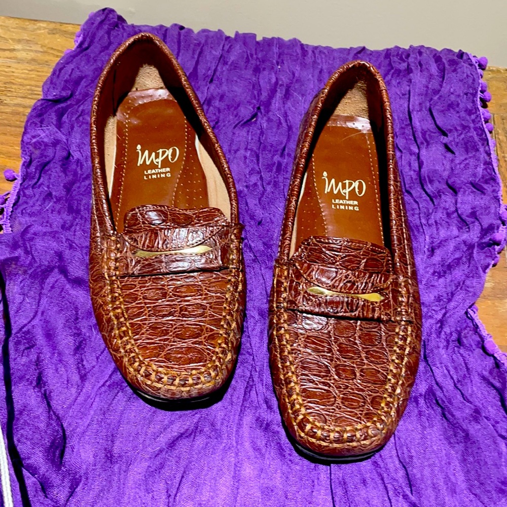 Impo leather brown loafers size 8M